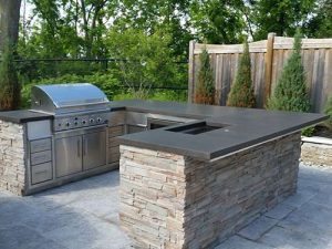 Outdoor Kitchens and Concrete Coutertops